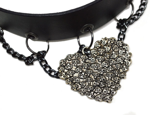 skulls heart punk choker