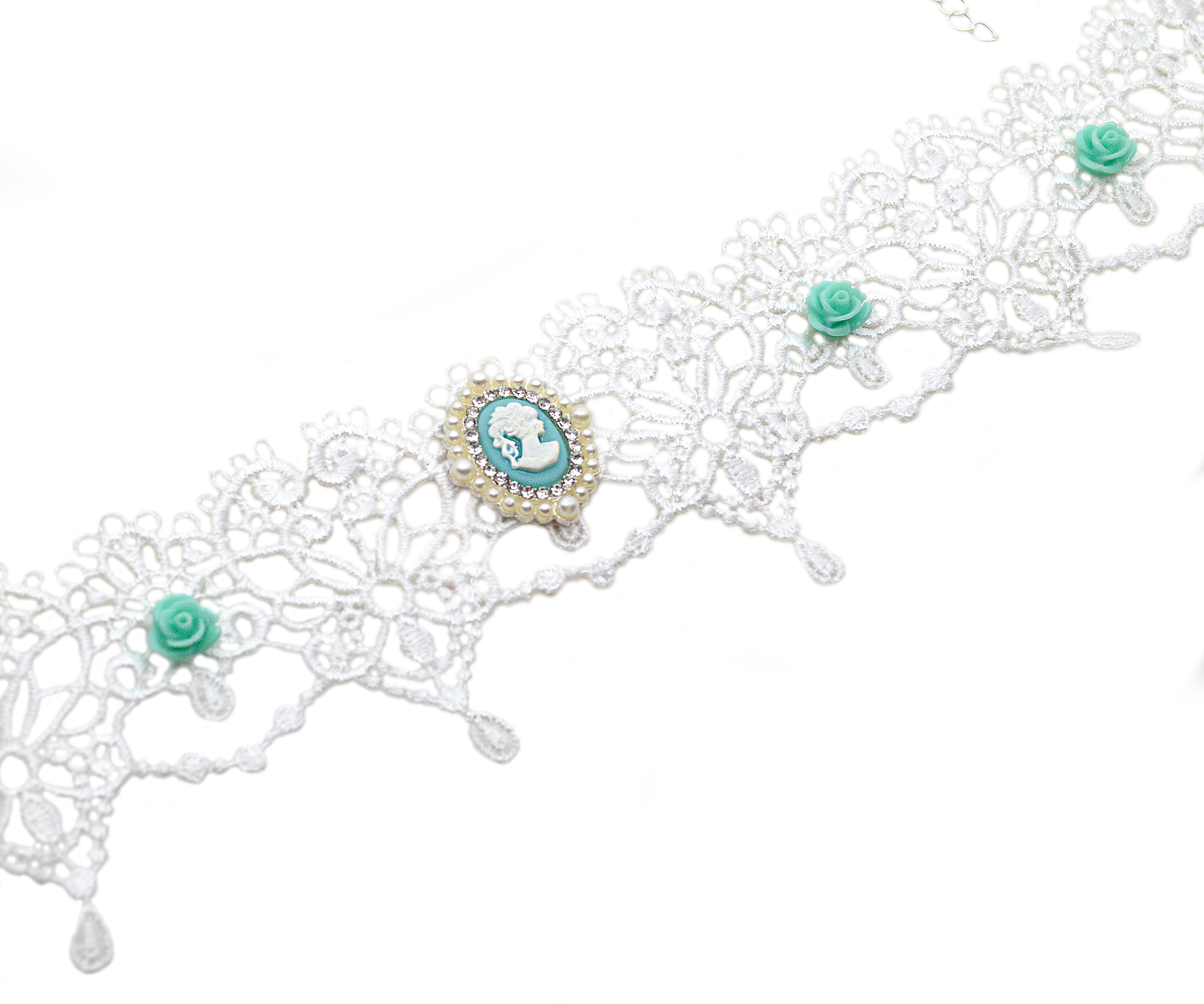 blue-and-white-lace-cameo-choker (3) cameo blue and white lace choker